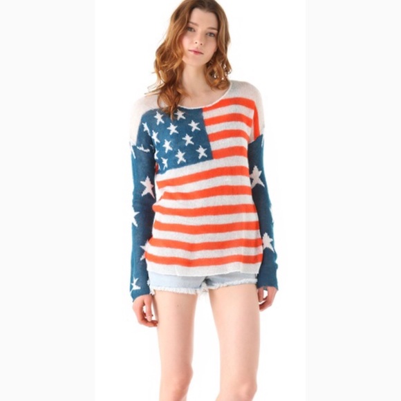 Wildfox Sweaters - Wildfox American flag sweater Sz M Wildfox Sweaters - Wildfox American flag sweater Sz M